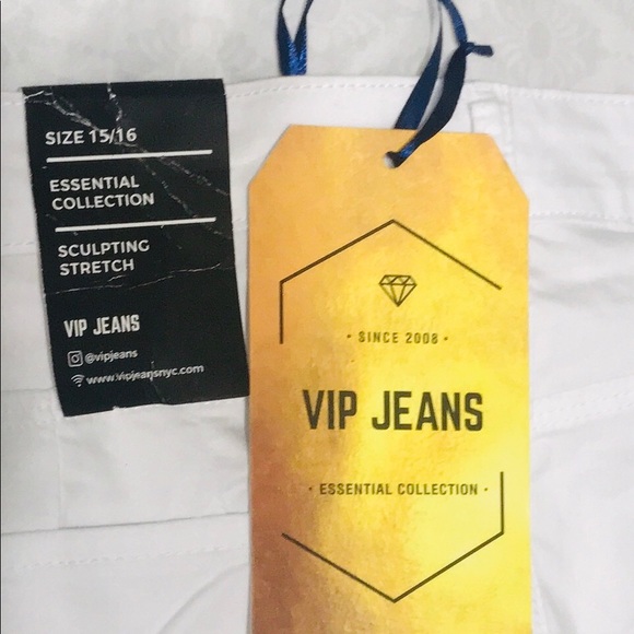 Essential Collection Sculpting Stretch - Picture 3 of 5